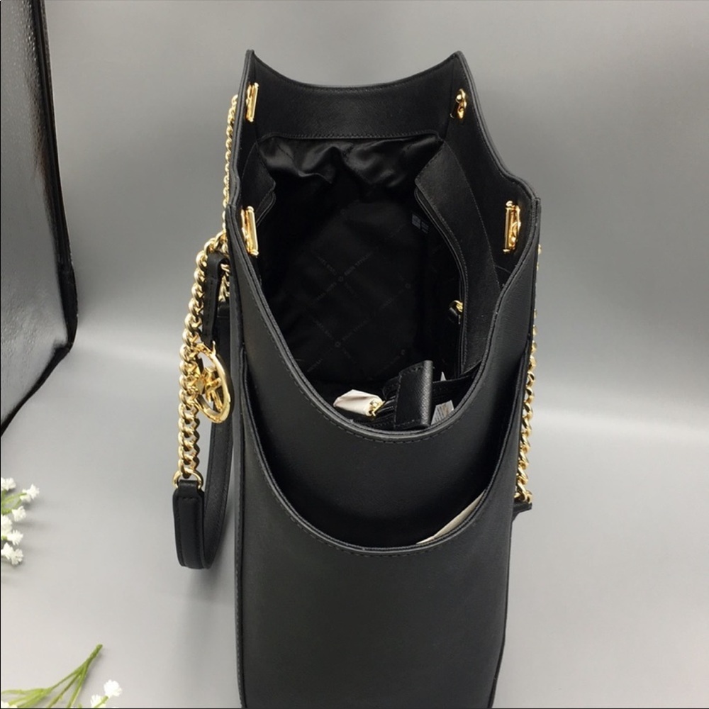 Michael Kors Jet Set Travel LG Chain Shoulder Tote - Picture 4 of 16